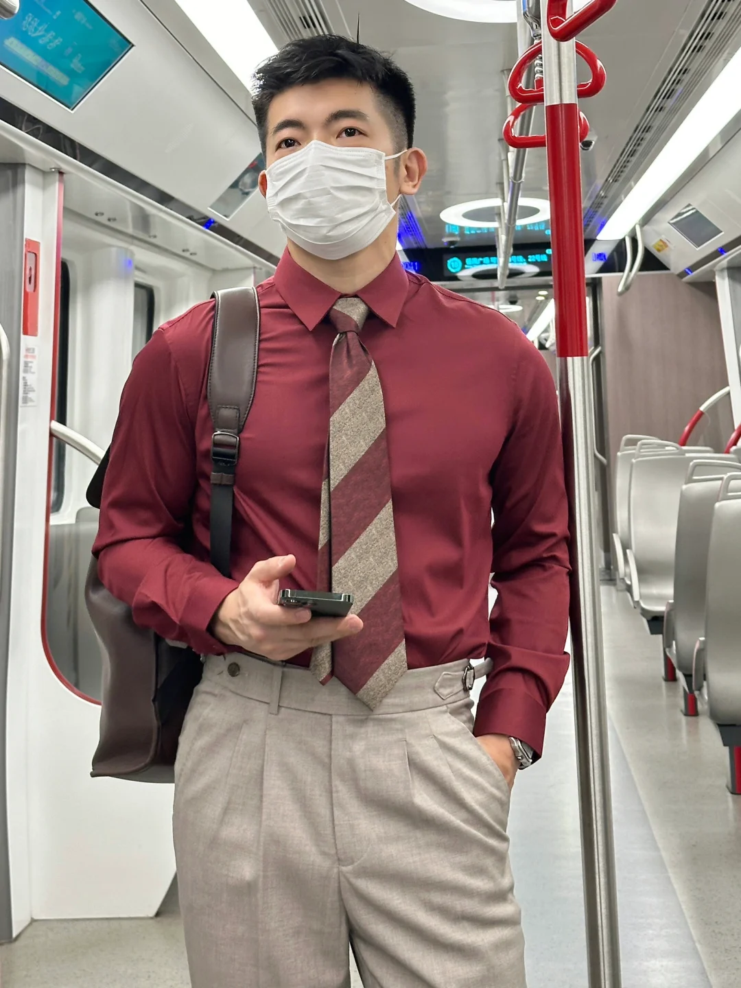 离谱了‼️这套被问是要去结婚还是当伴郎🤵🏻