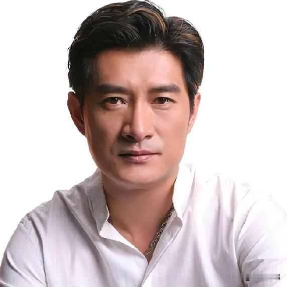 黄安站在了人民的一边
 “一家四口：宝岛、当归、和平、统一！！”
  这是台湾艺