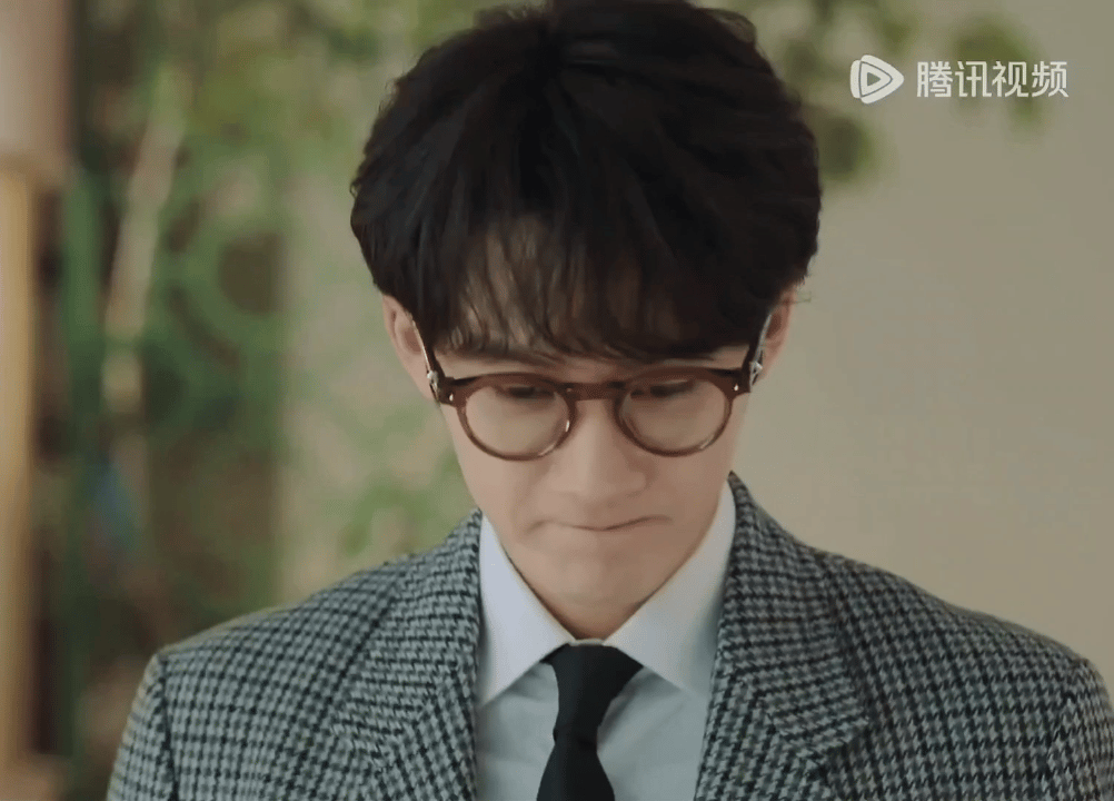 最爽的其实是一开始纯情小奶狗，后面知道真相后就会变成绿茶小狗了，超绝反差感啊啊啊