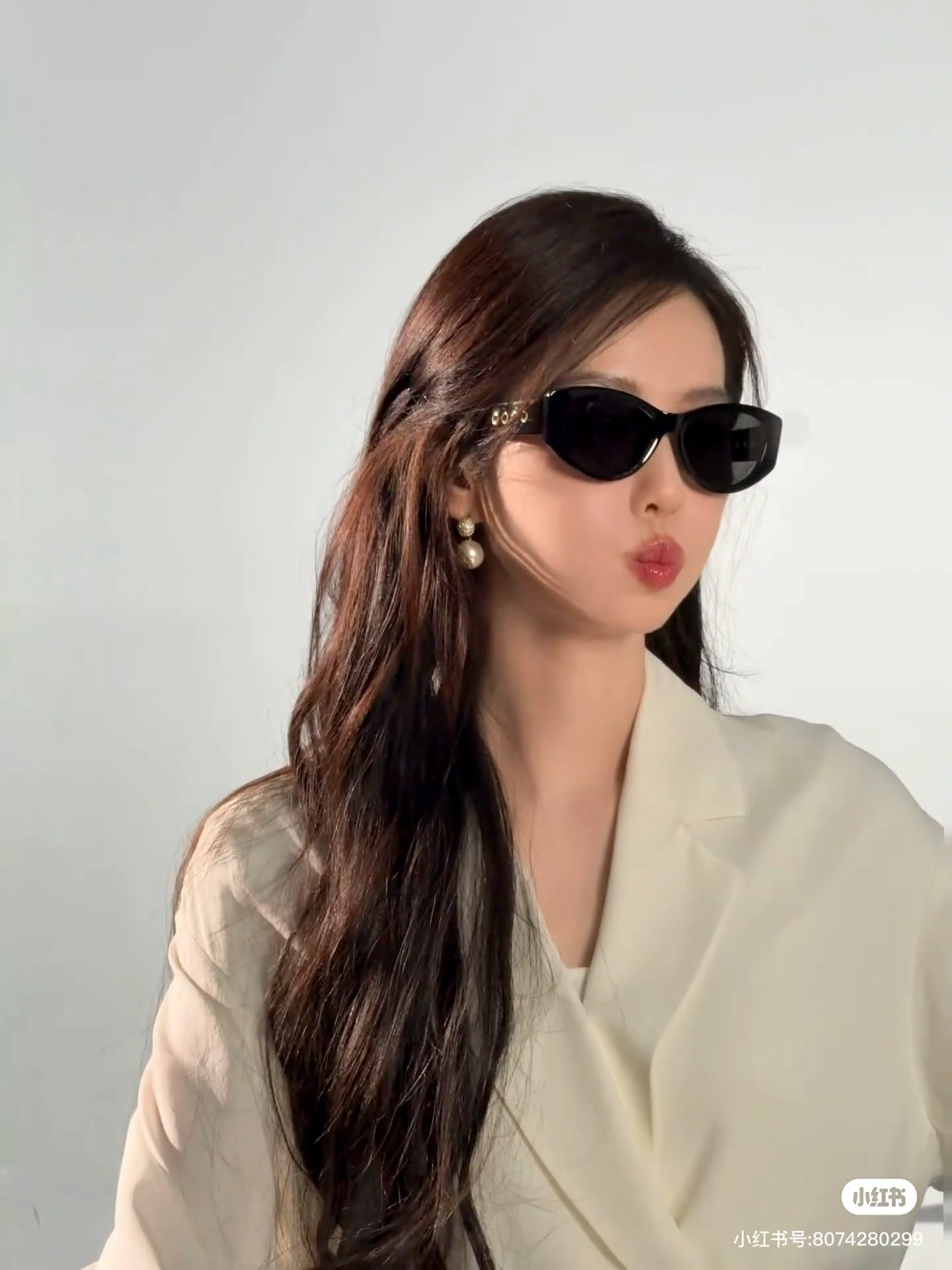 刘诗诗直播 刘诗诗昨天直播，又上腾讯新闻了刘诗诗海伦凯勒全球代言人曝吴奇隆刘诗诗