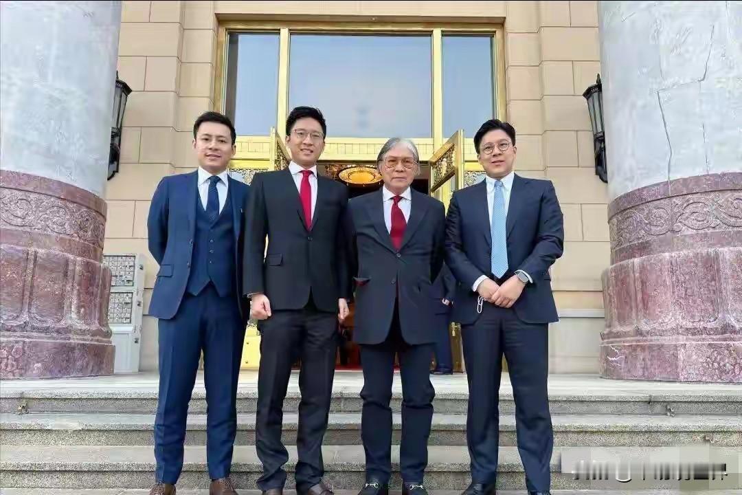 商人逐利，既是人性也是客观需求。
霍家的事情愈演愈烈，归根结底还是个利益取舍和话
