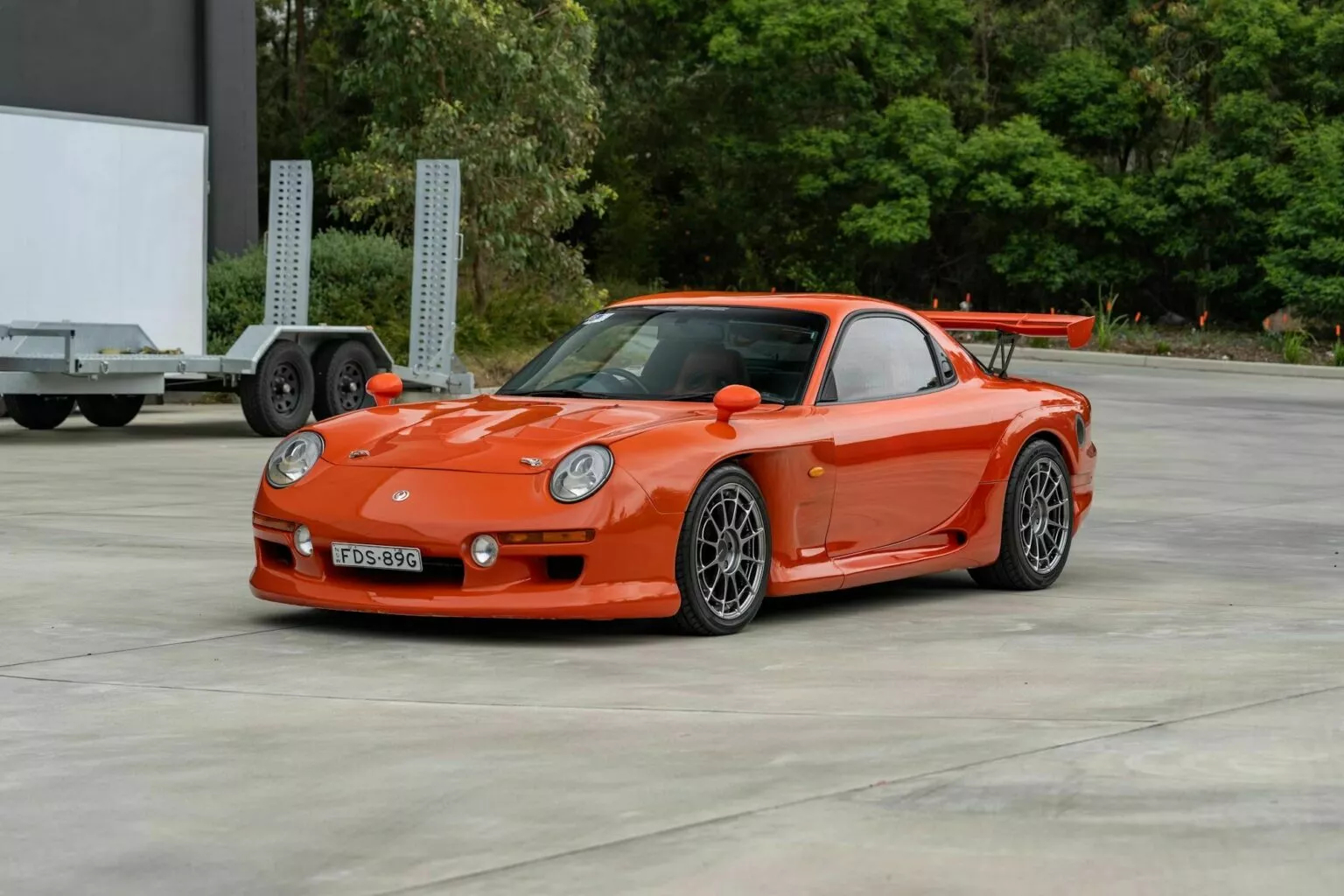 稀奇古怪的改装套件之——把RX-7 FD改成911风格的RE Amemiya车身