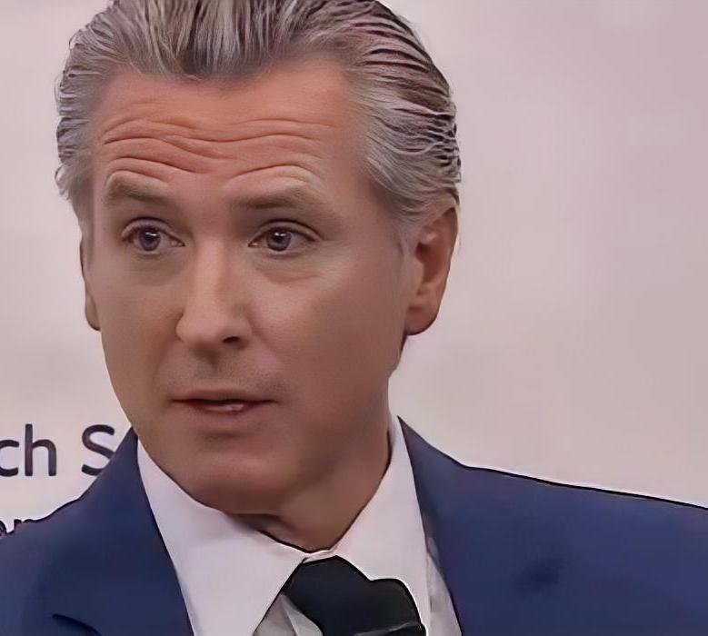 加州州长纽森在慕尼黑安全会议上直接开怼特朗普，还说他废除环保政策的做法"愚不可及