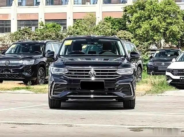 2025款途观L出众款上市，双屏座舱+华为HiCar，1.5T/2.0T任选。[