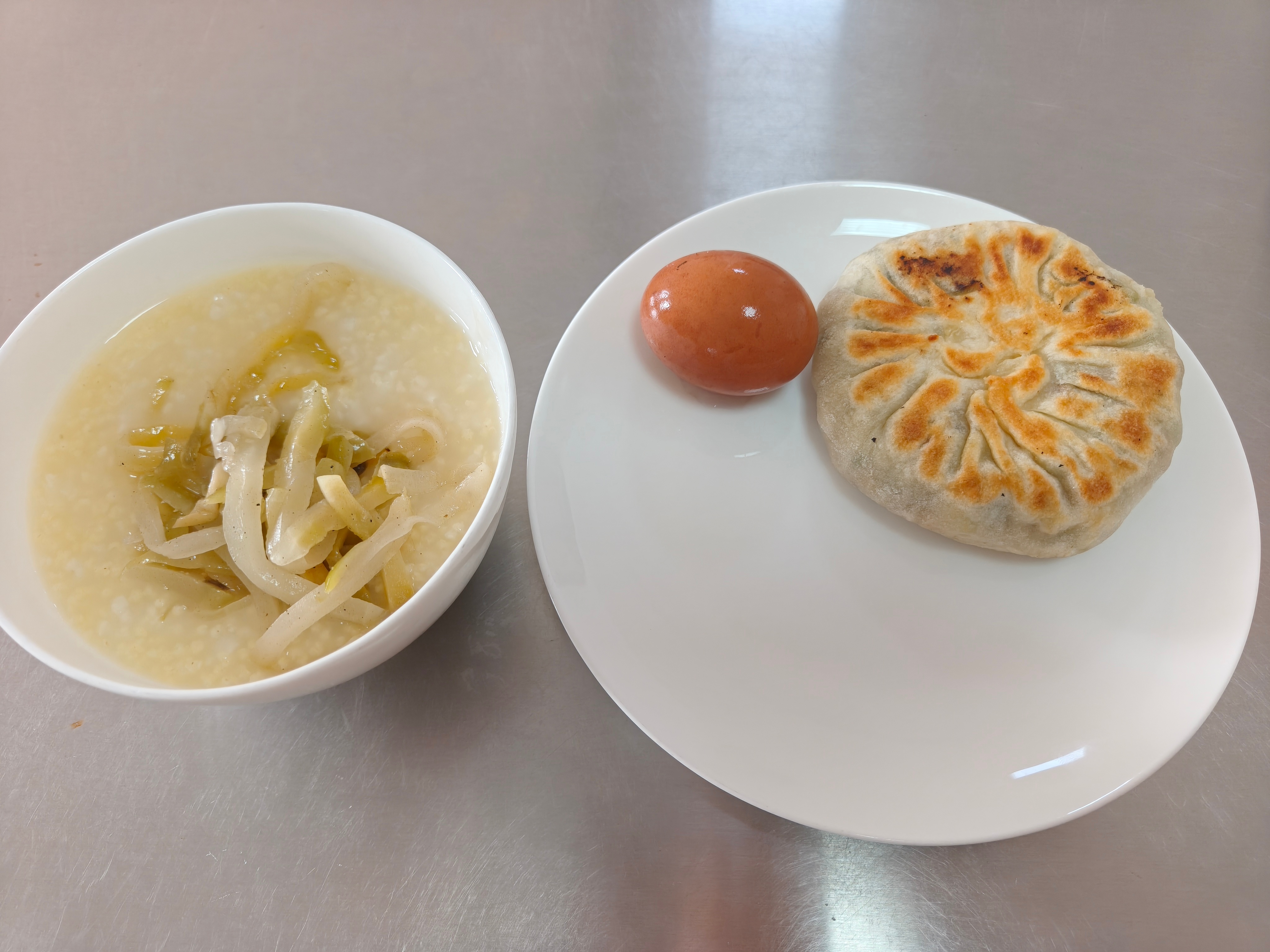 虽然在武义，但是这个永康肉麦饼真好吃！一日三餐