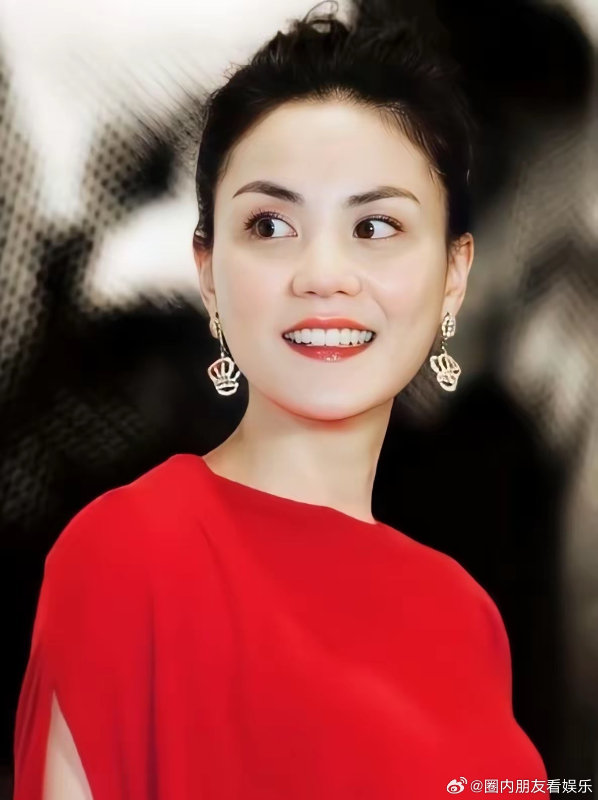王菲为什么不开演唱会了？原因很简单，不是因为唱功退步了，也不是票卖不出去，而是因
