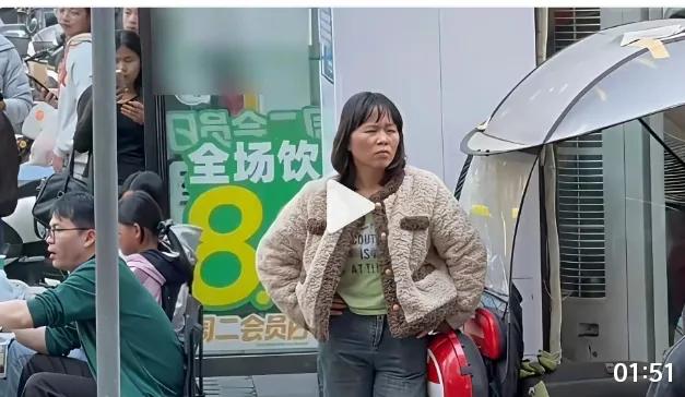 好人总看不惯人间有苦难，举手之劳的善心，真的能暖透一个人的心底！

这世上最珍贵