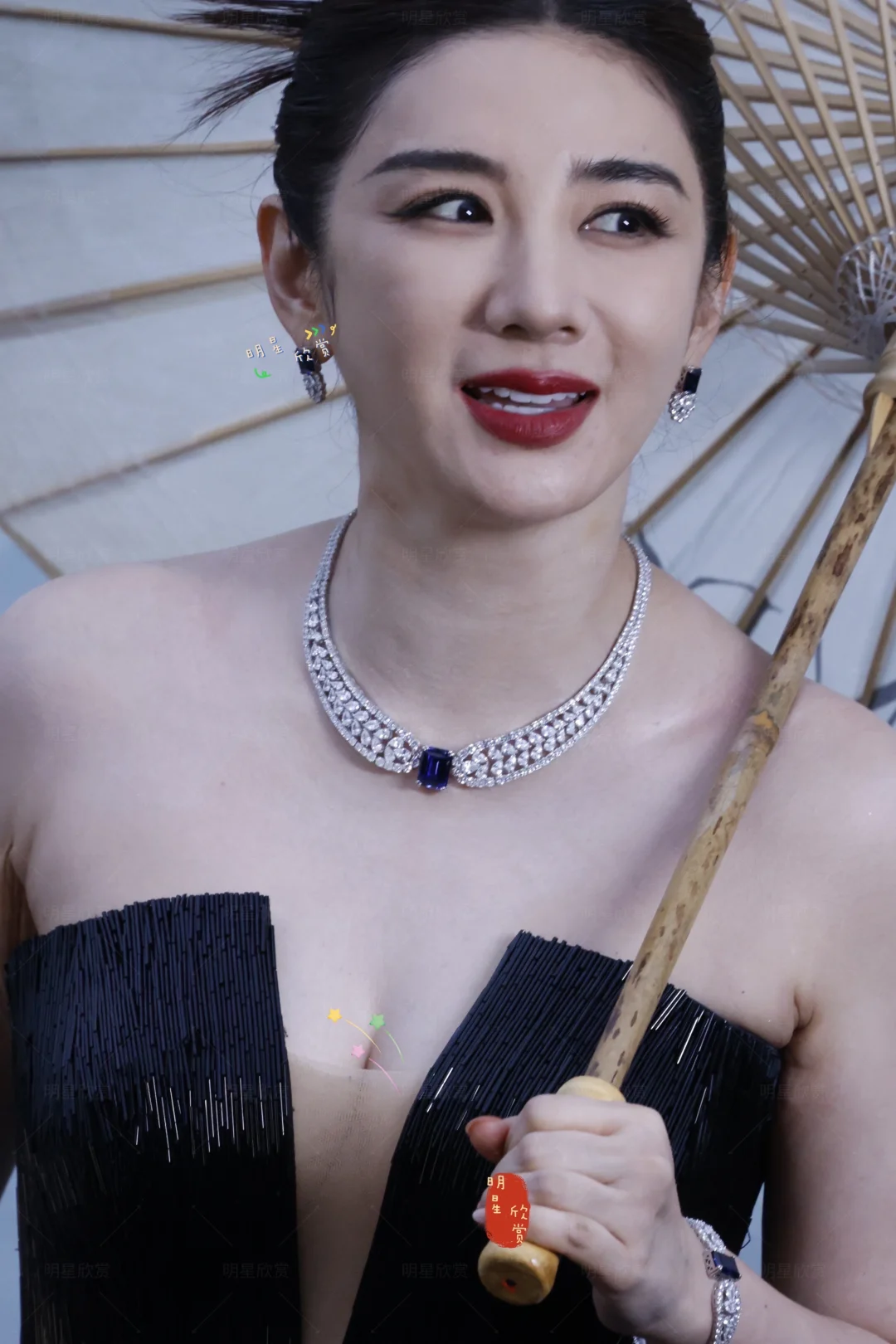 48岁的黄奕美的水灵有光