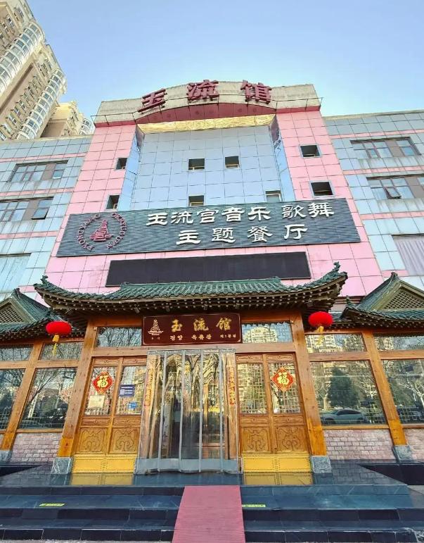 快讯！
朝鲜突然让在北京的不少朝鲜女性员工回国了。

最近北京餐饮圈里藏着个挺显