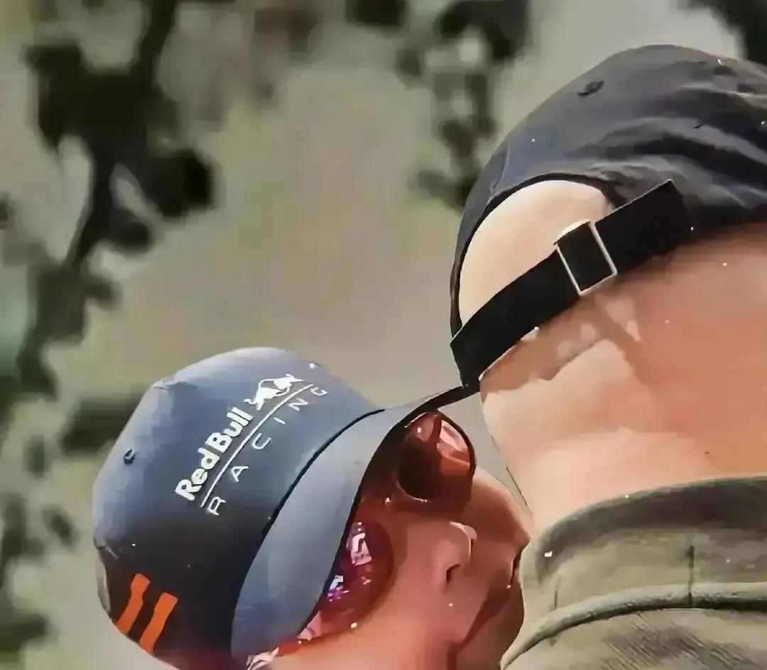 两年官司清零，她反而更忙
 
没赔一分钱，却搭进去730天。张柏芝把诉讼当闹钟，