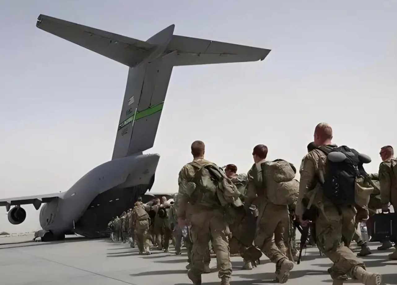 【美国将向中东增派数千名士兵】路透社20日援引3名美国官员的话说，美国将向中东增