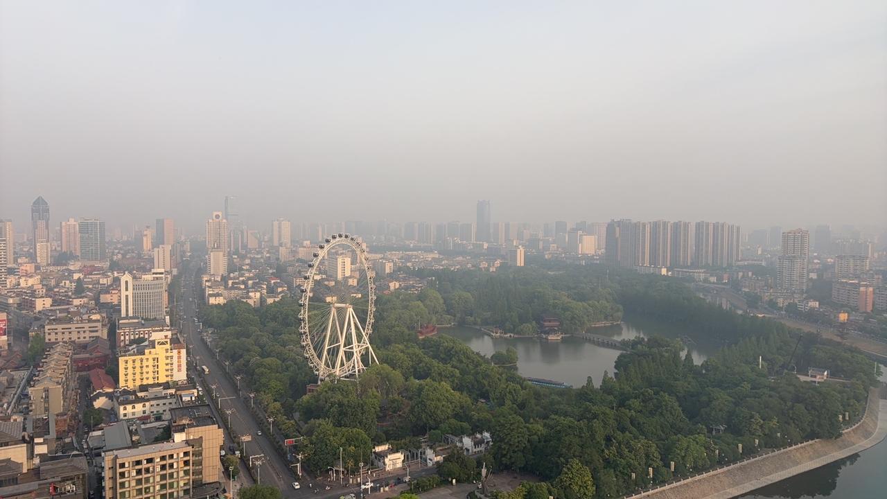 基本工资是娶妻的聘礼，考核奖金是娶妾的彩礼。