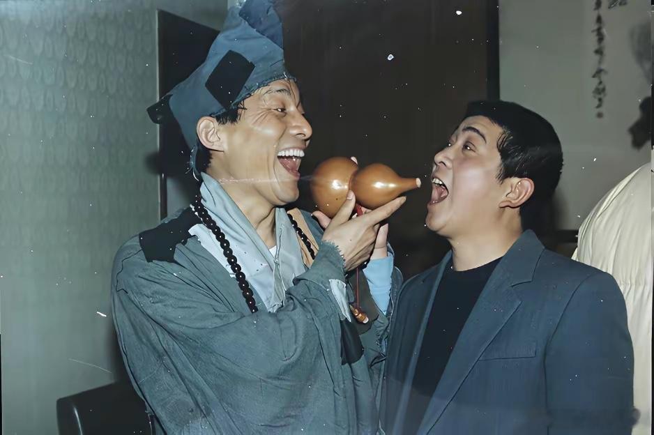 网友晒出刘欢与游本昌旧照，他们也曾年轻过​​​