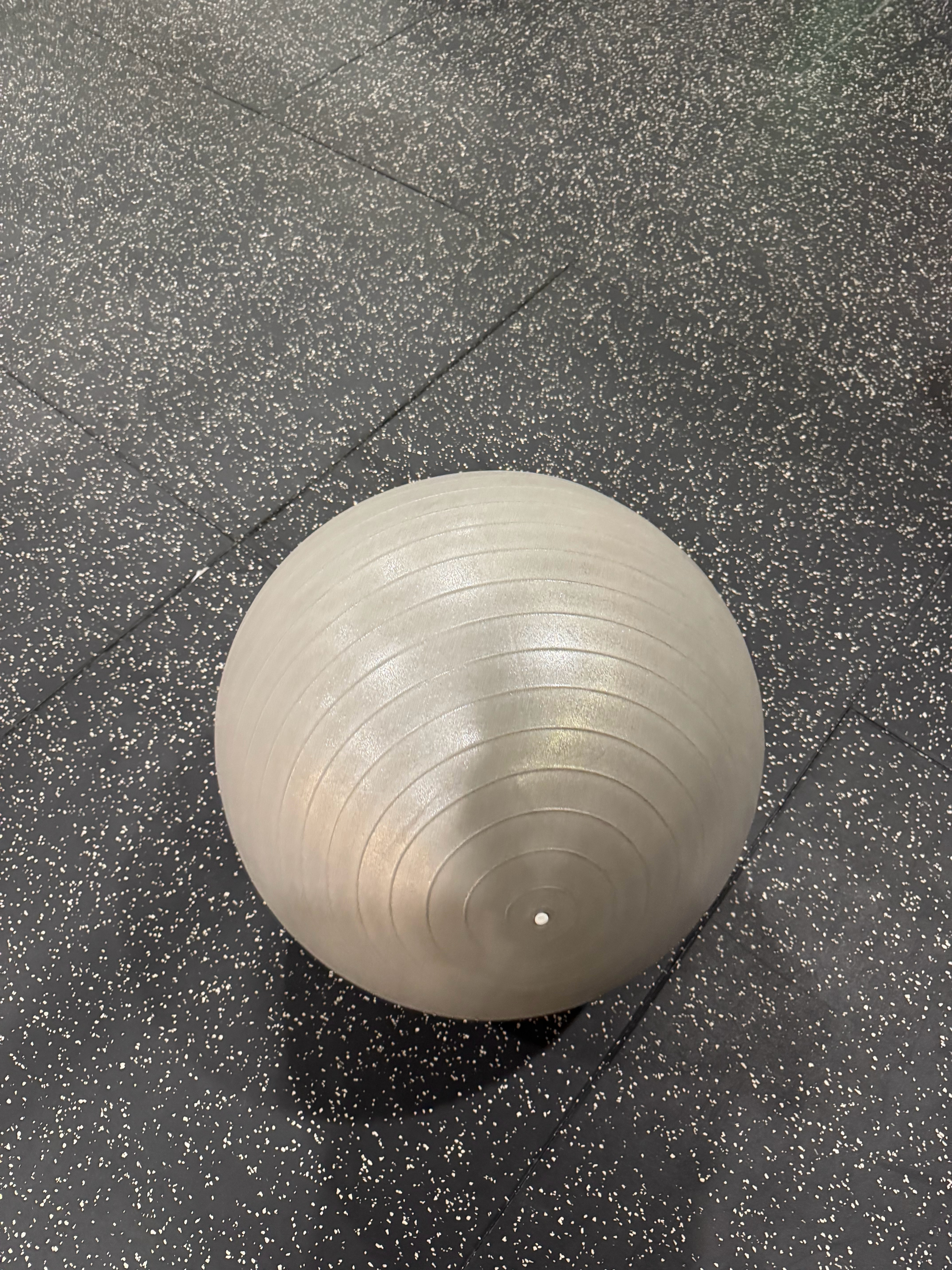 继续练，本周（3/3）。玩上球了。 