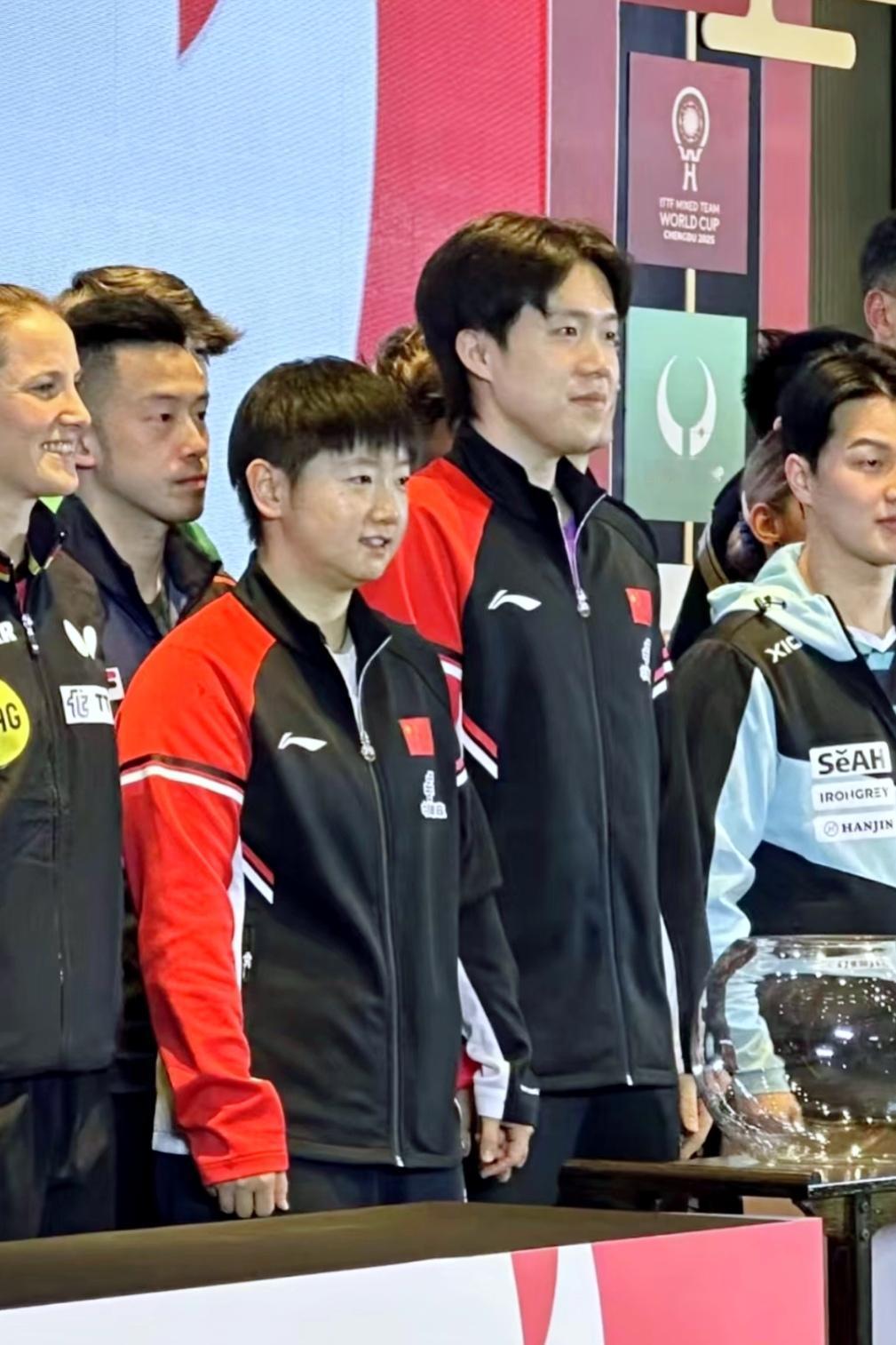 “龙凤呈祥”

莎头 5114 王楚钦孙颖莎 成都混团世界杯