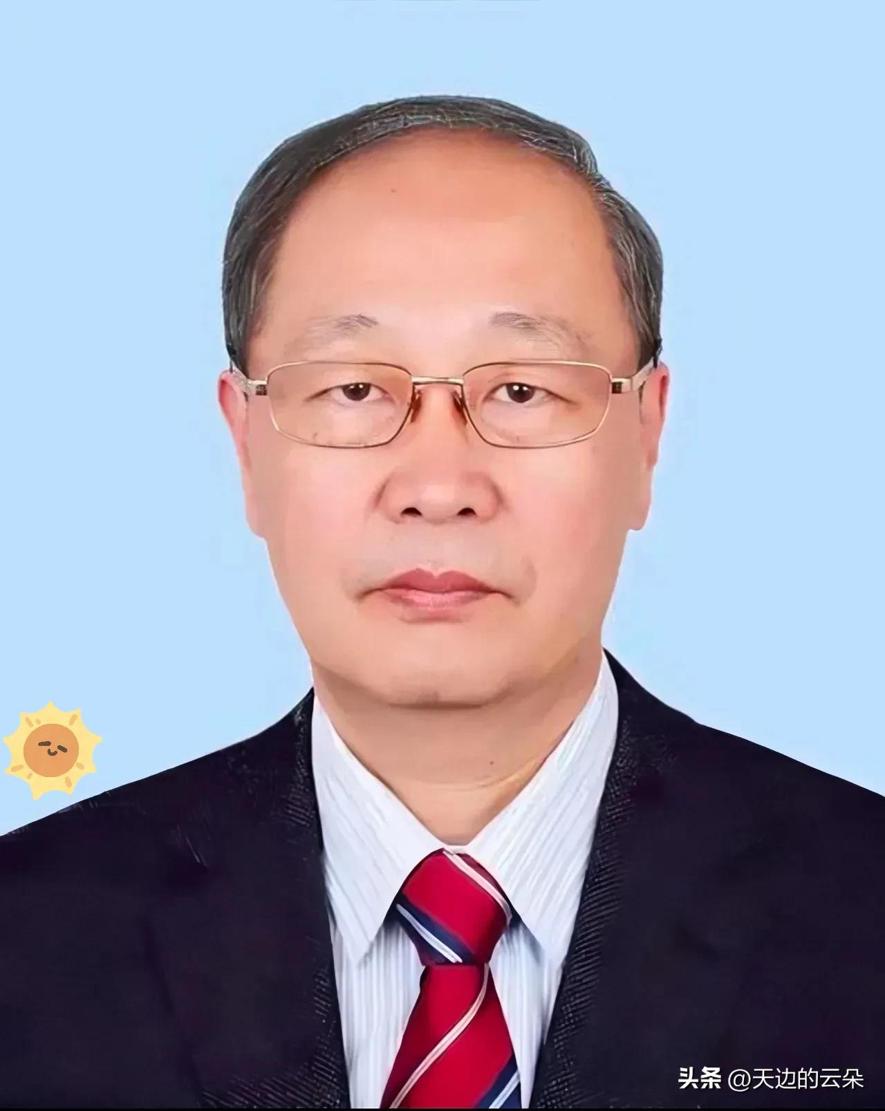 连导弹的飞行轨迹都能推演得分毫不差，偏偏把自己的人生给走进了死胡同。

通报落地