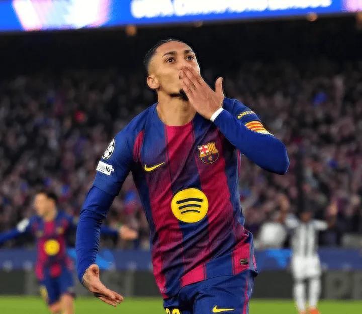 两场比赛里累积参与7球，拉菲尼亚是19梅西后巴萨首人03月19日讯 欧冠1/8决