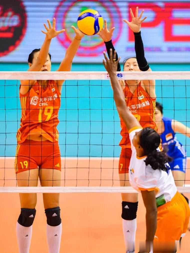 2023女排亚锦赛9月3日赛况、复赛阶段小组排名:
复赛F组
中国🇨🇳3:0