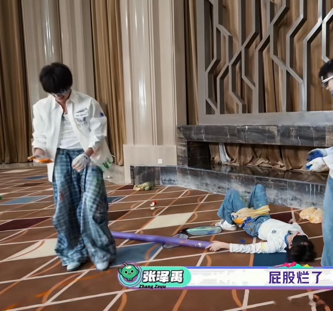 其实是跟吉尔在🛏️上说多了这句话导致忘了自己在玩游戏吧 条件反射了呃 