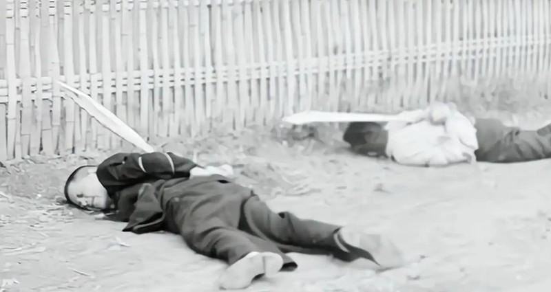 1949年5月11日，上海闸北宋公园国民党特务正在抢杀陈锡庐同志时的一幕，彼时的