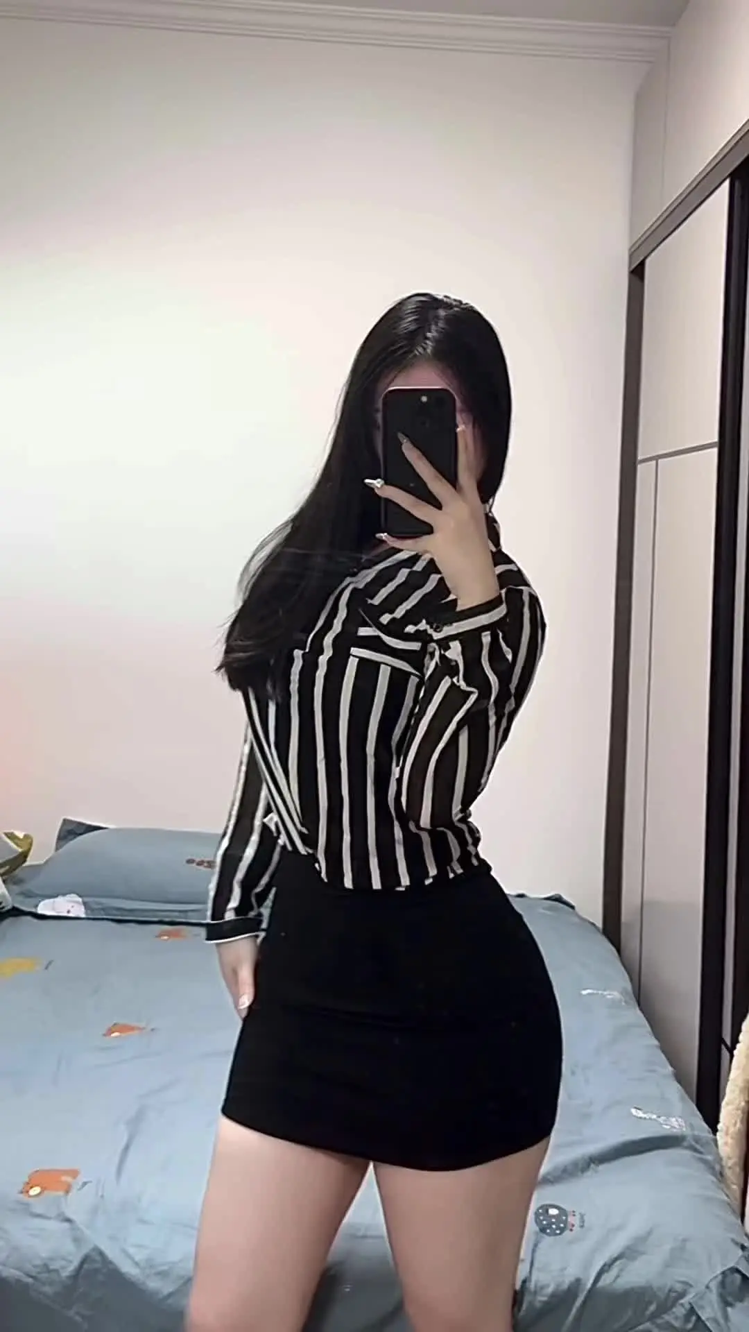 你说我的手好小 我说打你脸刚刚好