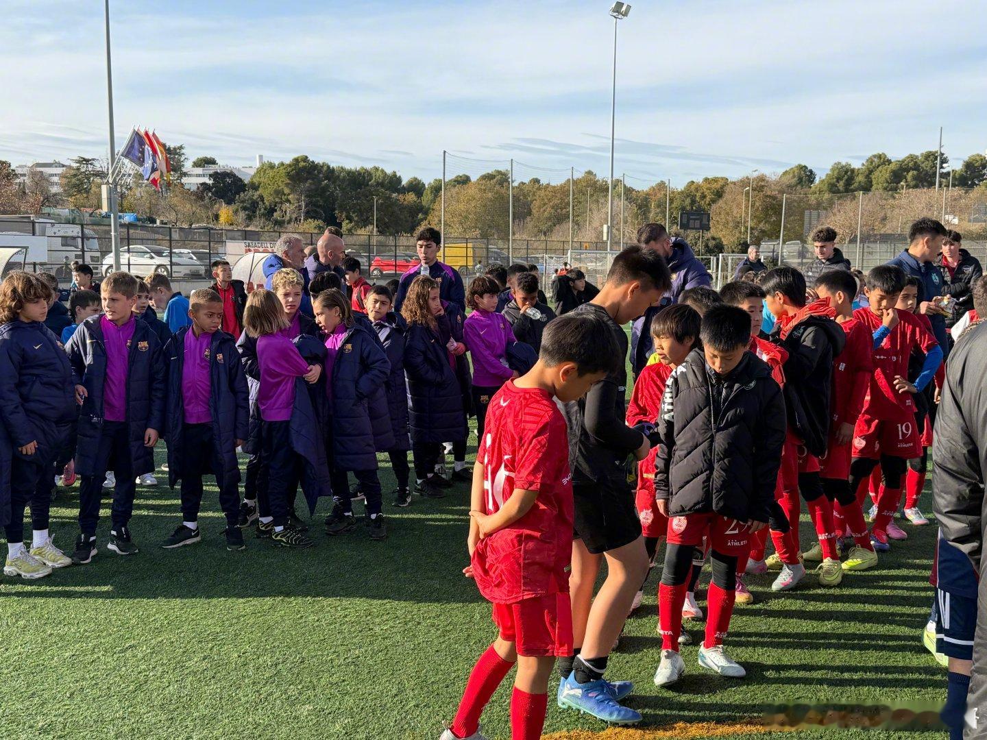 曼努埃尔杯决赛，赫罗纳5:0东道主“坎肉”！本届杯赛最终排名：1，赫罗纳2，坎肉