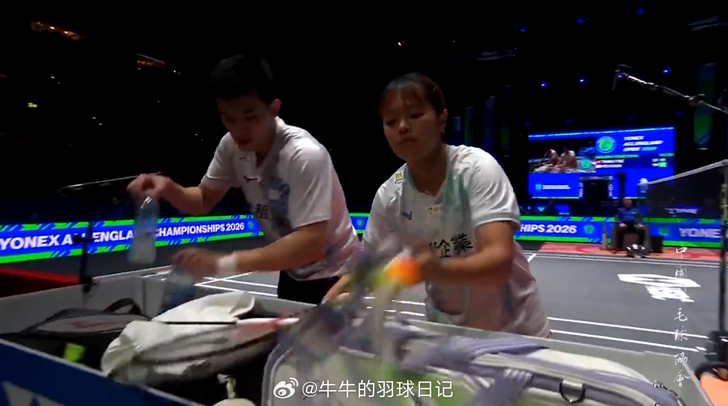 混双 半决赛 邓俊文(7)/谢影雪 21-16 15-21 叶宏蔚/詹又蓁202