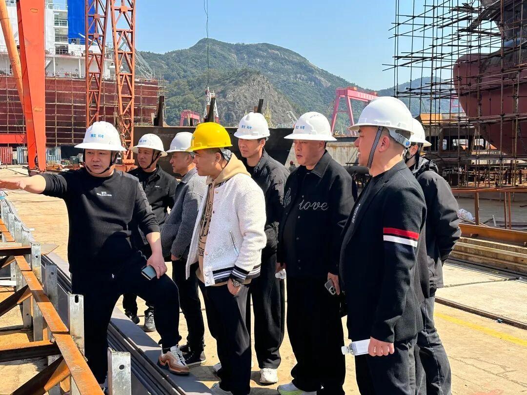 温岭石塘镇炸了，37个靠海吃海的普通渔民，掏空家底、抵押渔船，耗时两年造出一艘大