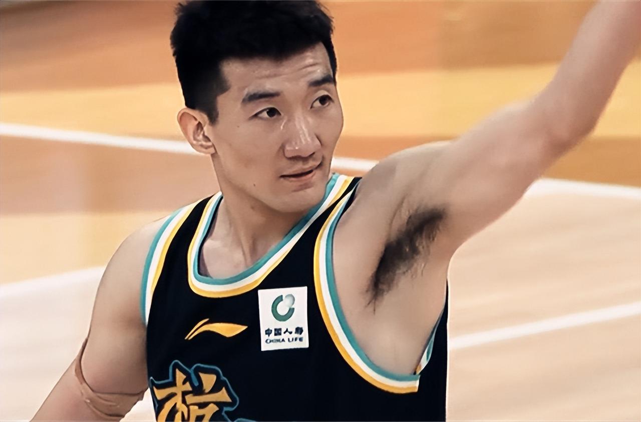 拍案叫绝！广厦96-90逆转浙江，王博“拆了”王世龙三套战术
广厦在最多落后13