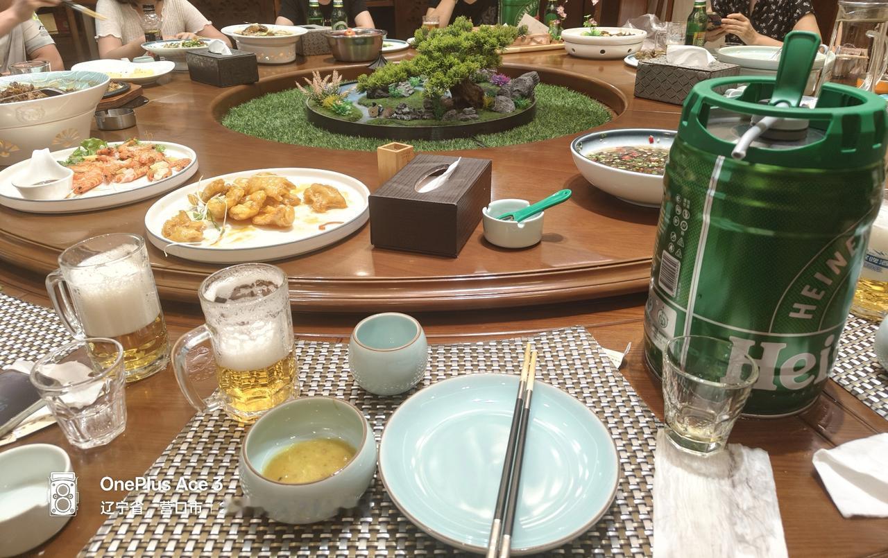出院了，都到了下午四点了还没有任何人张罗接风压惊，上次出院连喝好几天，把鲅鱼圈几