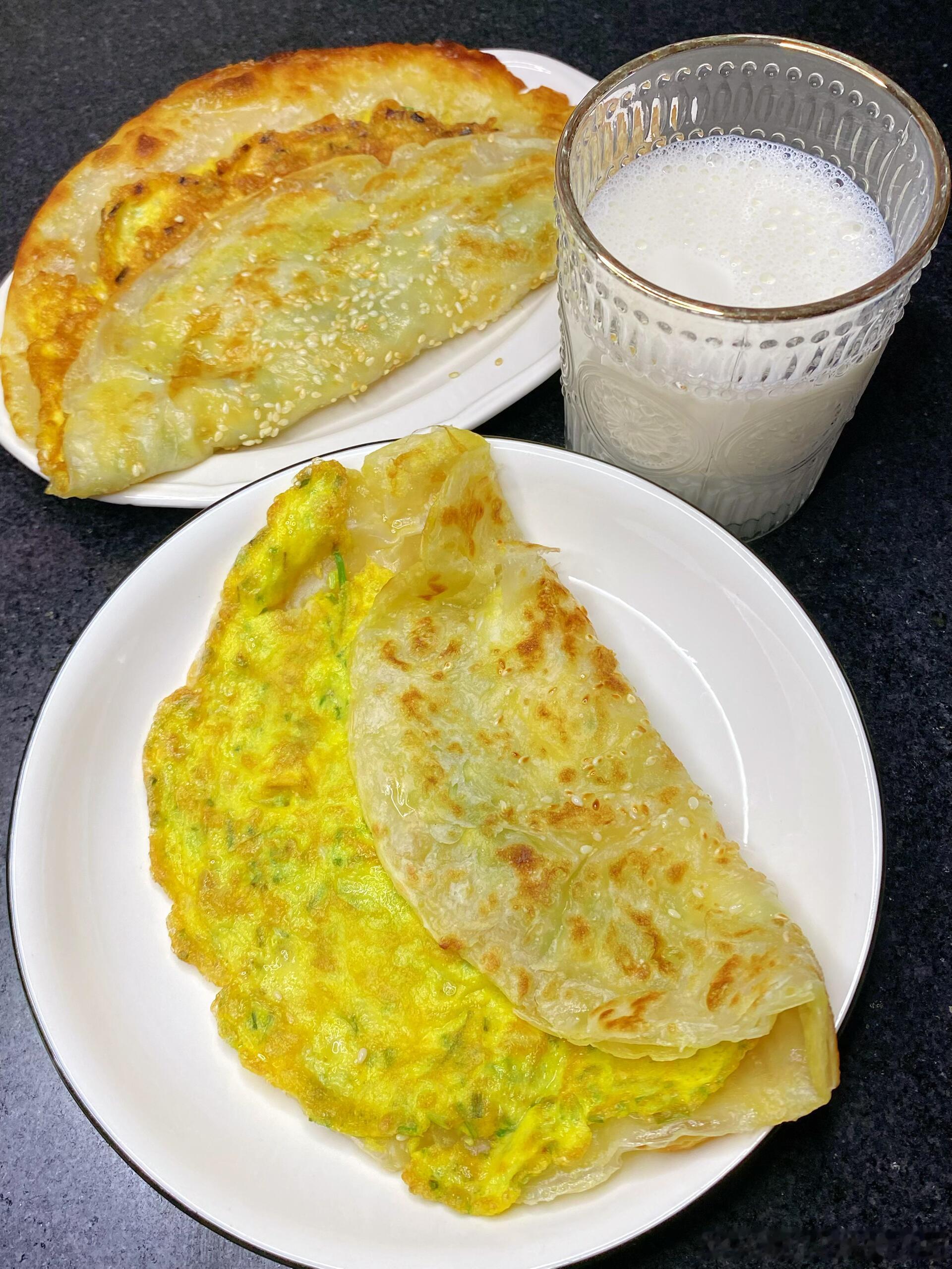 是谁的早饭这么好吃啊[哈哈][哈哈][哈哈][哈哈][哈哈] ​​​