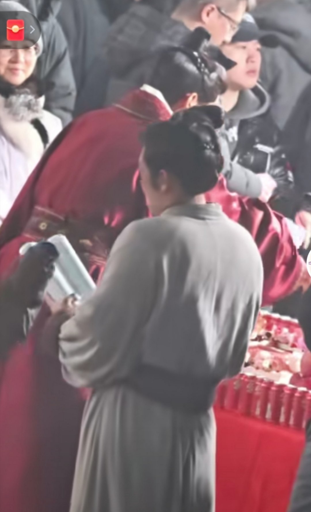 别人杀青依旧专注背词的老代世间纷扰与我无关好敬业的吧