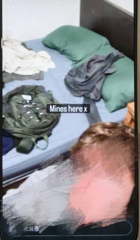 ......我的同专业同学 你给我发你的这种照片什么意思？ 