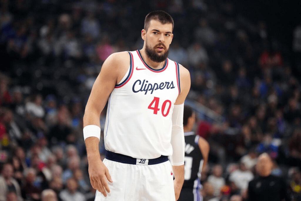 赢球不可怕缺谁谁尴尬，祖巴茨今日复出主动请求打替补，快船七连胜or not

今