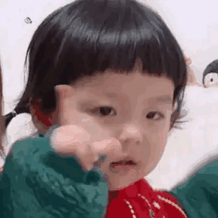 看到“摘抄歌词的本本”直接破防！那可是刻在DNA里的时代记忆啊～以前的追星浪漫又