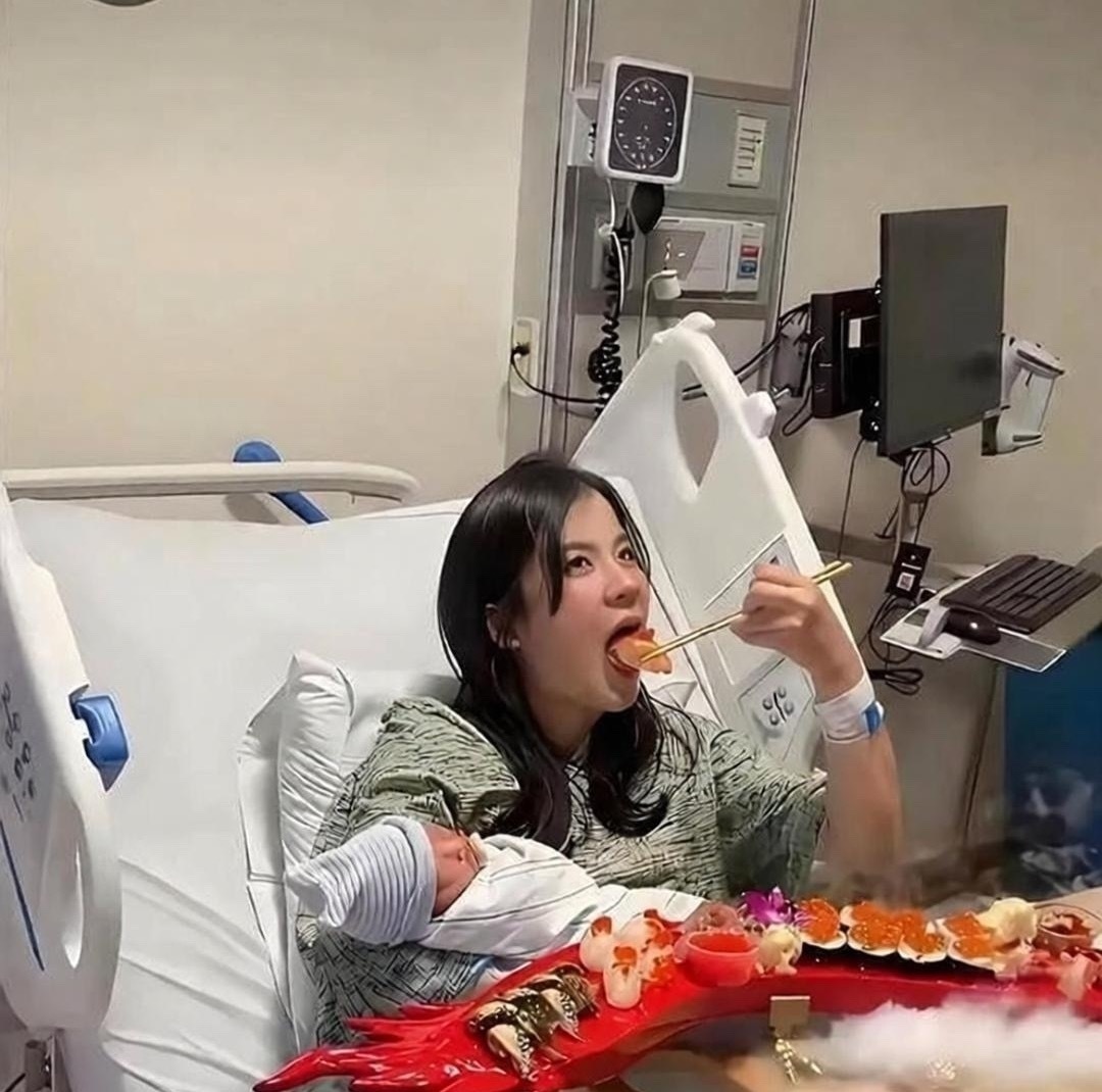 一个敢下单，一个敢下嘴，你们俩真行啊~ 