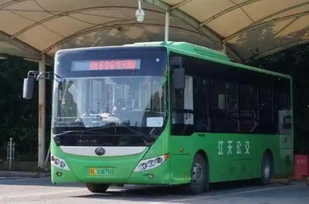 苏南地区运营线路最长的公交线路非他莫属！
       镇江公交606路自从20