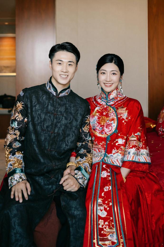 王心迪夺金后说起徐梦桃王心迪说在家排老二就行 在王心迪完成完美一跳之后，徐梦桃跑