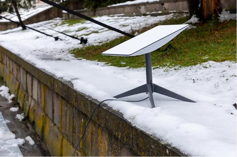 乌军"白名单"内的星链终端也停止运作，俄军正在打造自己的“星链”系统
    乌