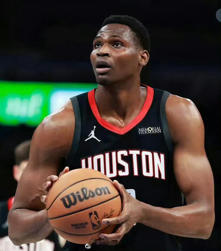 据火箭队称，丹特左脚踝扭伤，将无法重返赛场！休斯顿火箭nba吐槽大会 ​​​