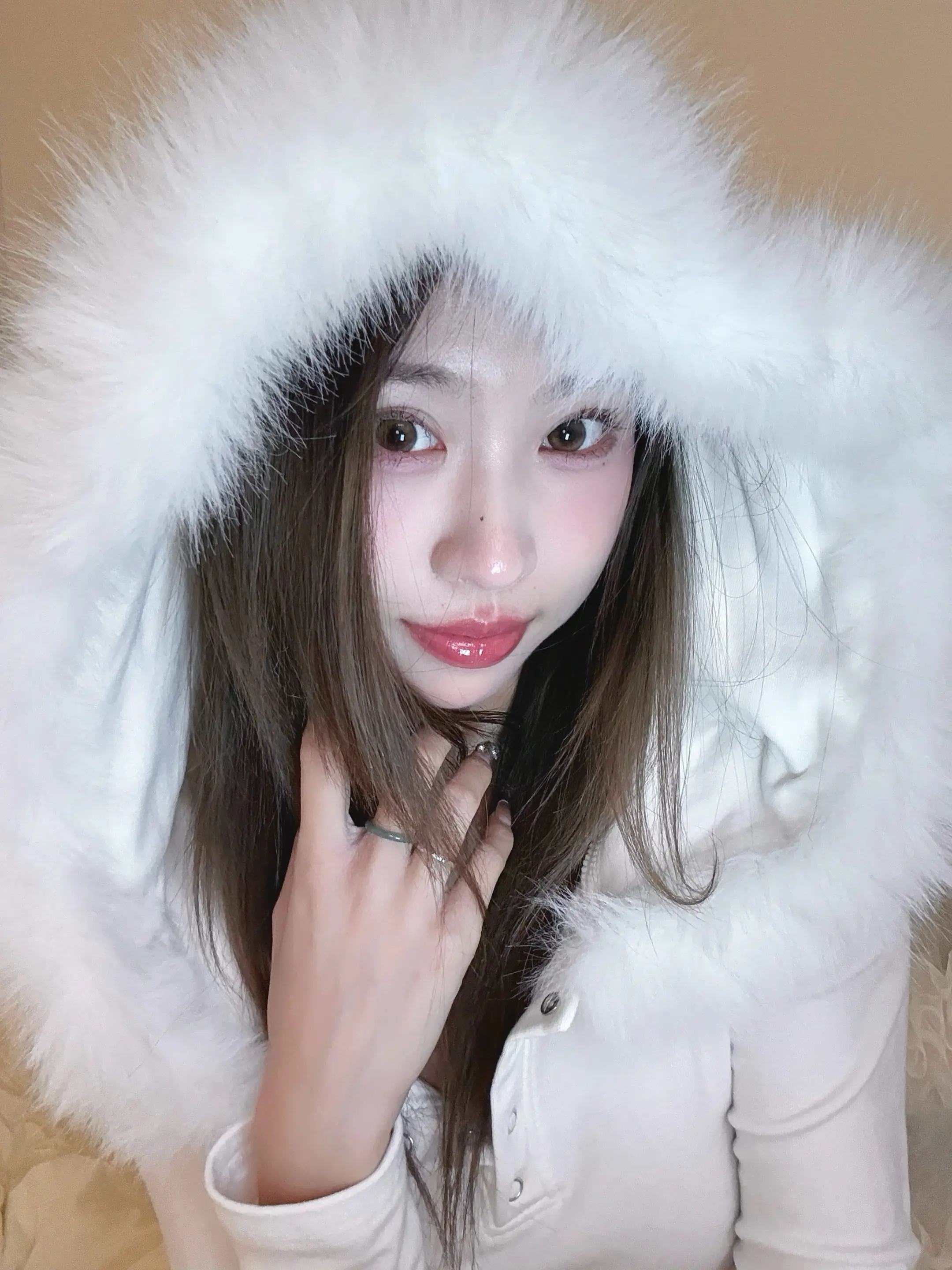 这么漂亮的年纪为什么不让自己快乐，人生何其短要笑的格外甜