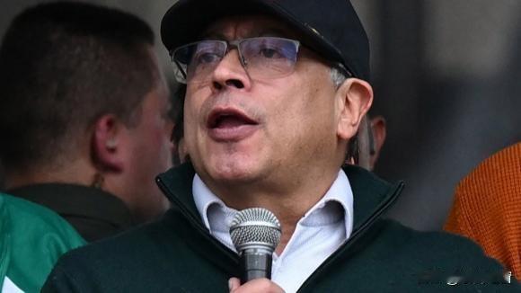 特朗普在加勒比海打着“缉毒”旗号搞军事动作，简直是把司马昭之心昭告天下！明眼人都