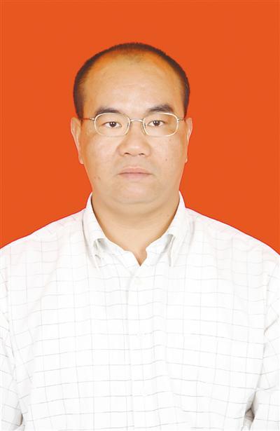 三十年拧好二十万颗螺丝！电力匠人何满棠，以极致匠心守护万家灯火
 
何满棠，男，