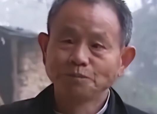 “这就是人间奇迹！”2010年，湖南61岁老汉在和妻子吵架后，一气之下喝下一整瓶