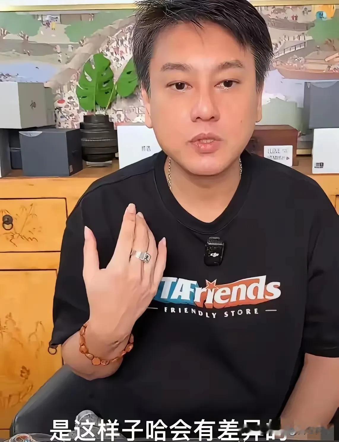 恩
看明白了

真的是
没有jue对的好人
也没有jue对的坏人

只有永远的利