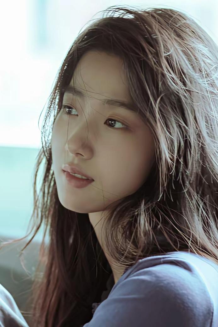 爱了，爱了
这样的卢昱晓
是不是你的新晋女神