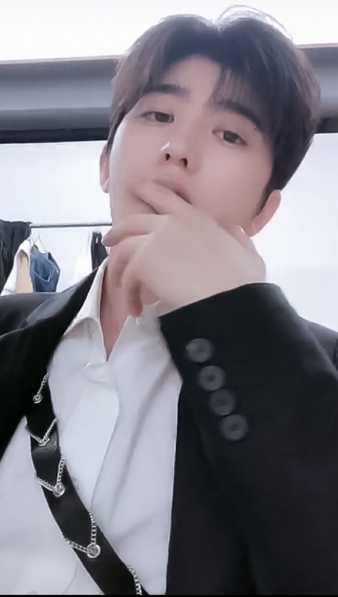 𝑲𝑼𝑵🖤蔡徐坤
