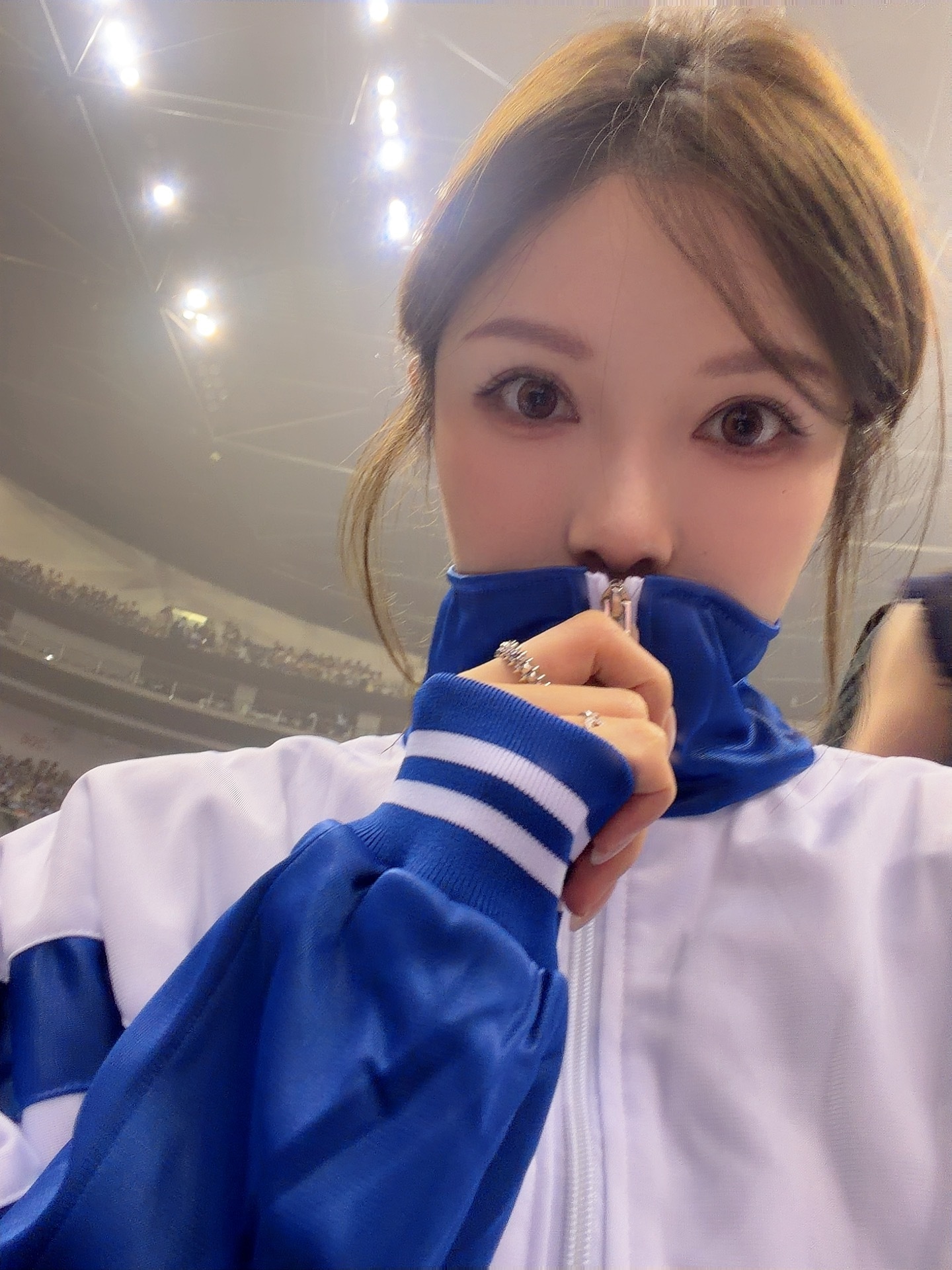 最近陈女士到处跑 到处毕业