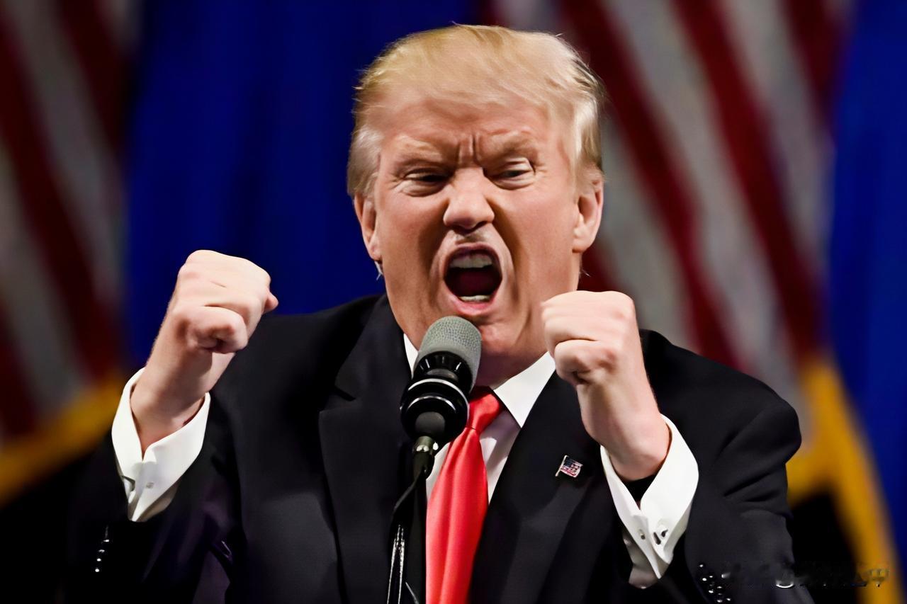 又打起来了，美军深夜开火。
12月18日，美国南方司令部发布通报称，17日深夜，