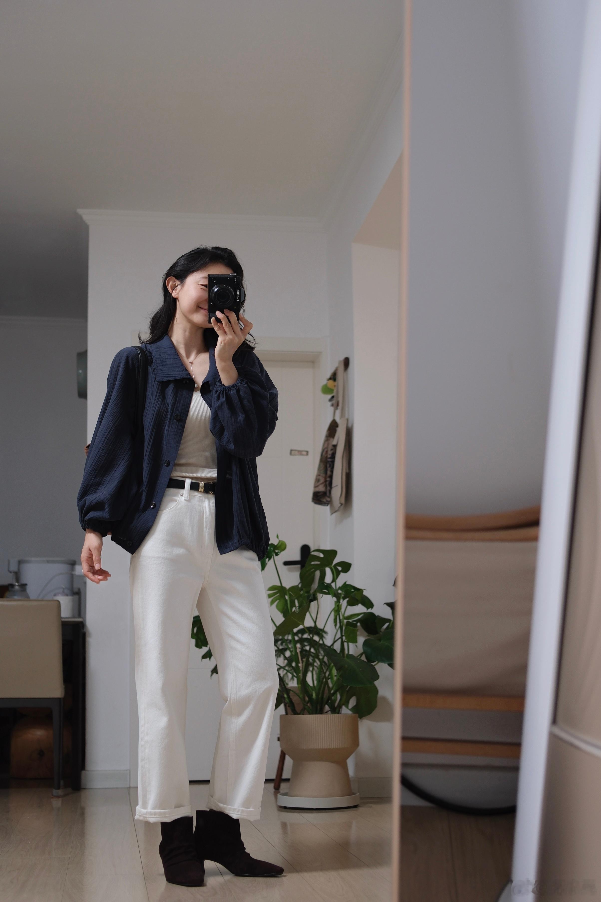周日ootd🔹好爱藏青色～ 